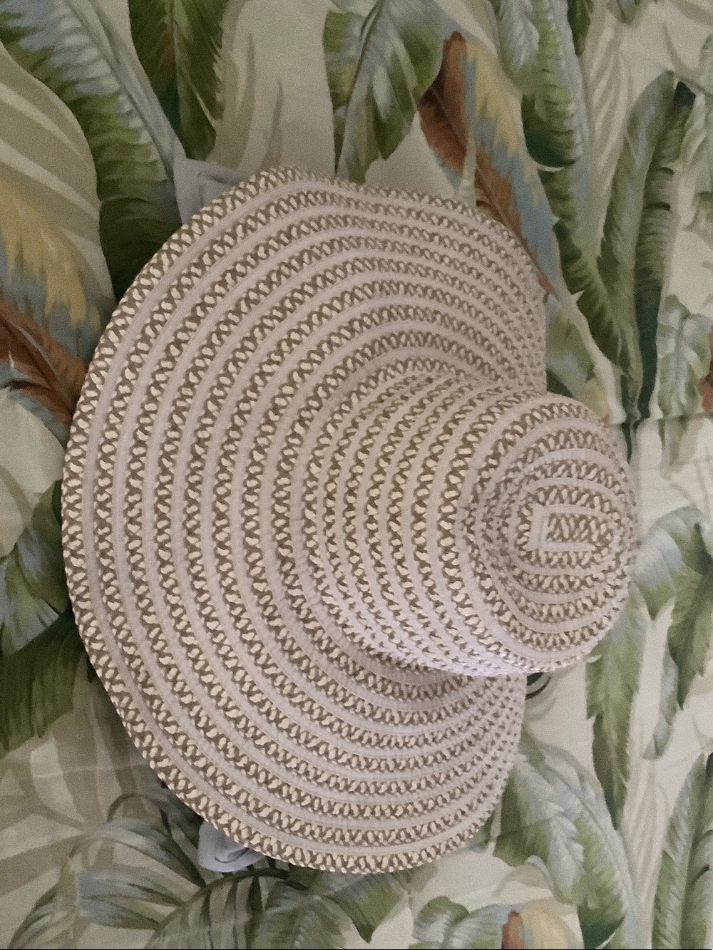 Eric Javits Cream Wide-Brim Straw Sun Hat